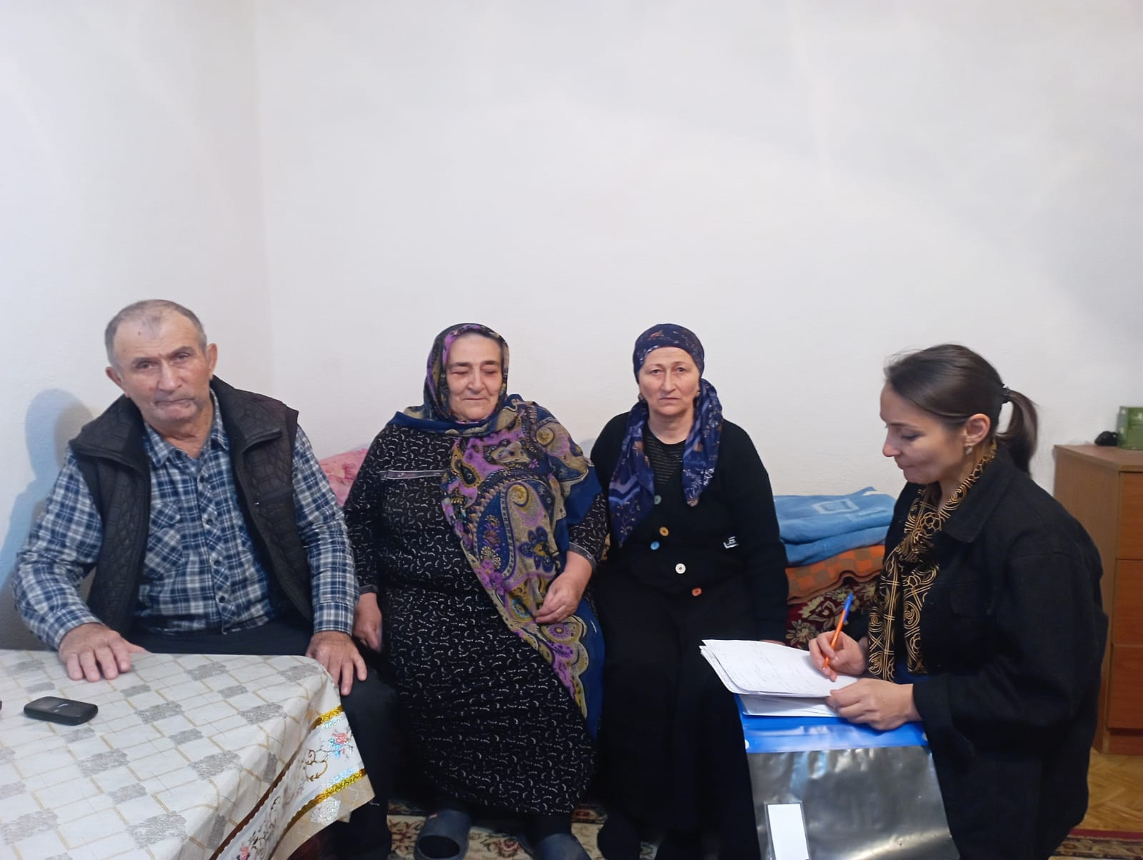 Выезд в с. Н. Мулебки зав. отделения Магомедовой Хамис и специалиста Алиевой Раисат